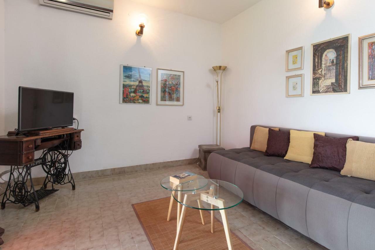 Holiday Home Barbara Трогір Екстер'єр фото